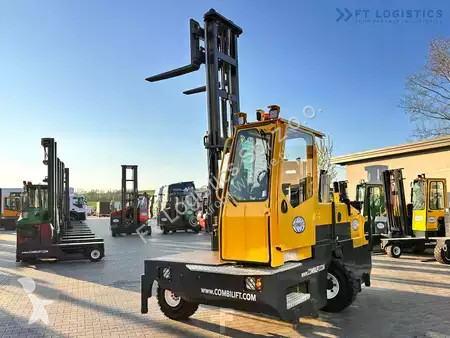 Štvorcestný vysokozdvižný vozík Combilift