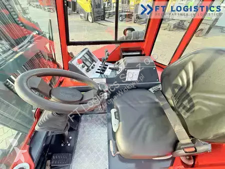 Štvorcestný vysokozdvižný vozík Combilift