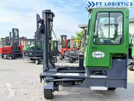 Stivuitor multidirectional Combilift