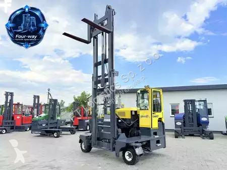 Многопосочен кар Combilift