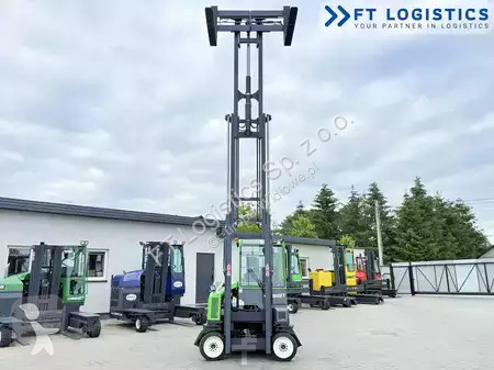 Многоходовой погрузчик Combilift