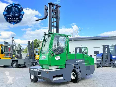 Stivuitor multidirectional Combilift