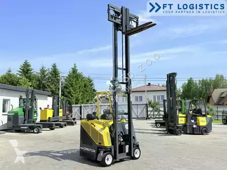 رافعة شوكية متعددة الاتجاهات Combilift