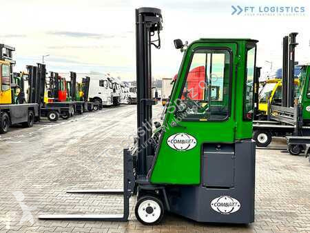 Stivuitor multidirectional Combilift