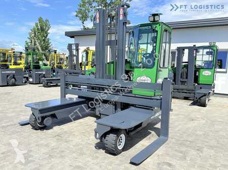 Empilhador multi direccional Combilift