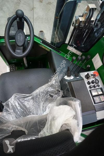 Stivuitor multidirectional Combilift