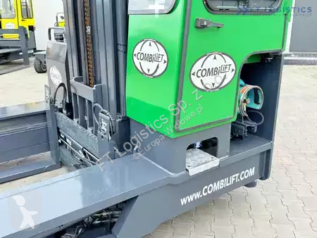 Štvorcestný vysokozdvižný vozík Combilift