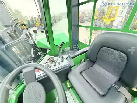 Štvorcestný vysokozdvižný vozík Combilift