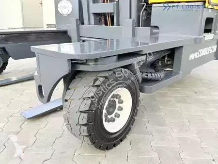 Štvorcestný vysokozdvižný vozík Combilift