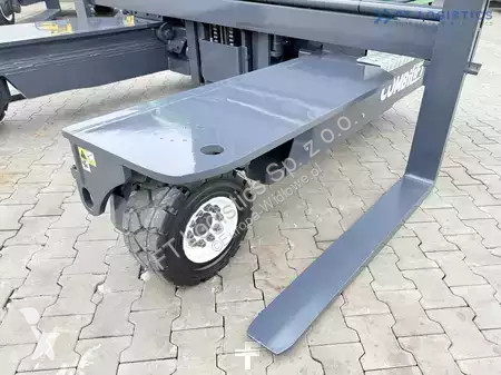Štvorcestný vysokozdvižný vozík Combilift