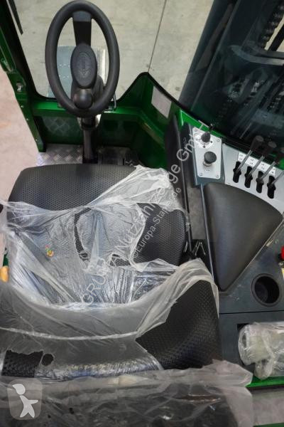 رافعة شوكية متعددة الاتجاهات Combilift E