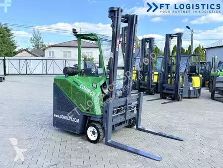 رافعة شوكية متعددة الاتجاهات Combilift