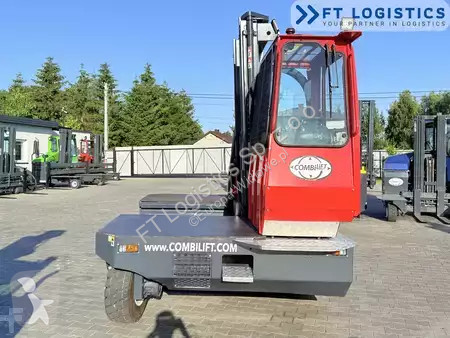 Stivuitor multidirectional Combilift