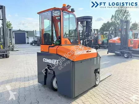 Stivuitor multidirectional Combilift