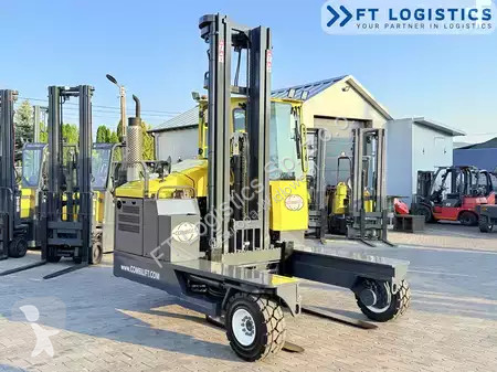 رافعة شوكية متعددة الاتجاهات Combilift