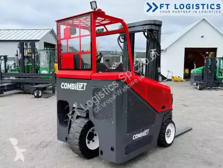 Многоходовой погрузчик Combilift