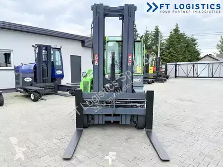 Многоходовой погрузчик Combilift