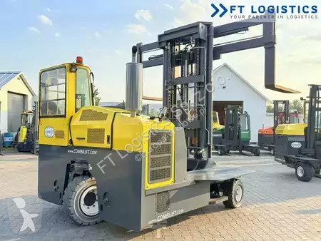 Stivuitor multidirectional Combilift