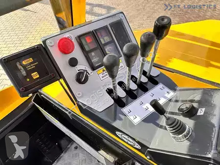 Štvorcestný vysokozdvižný vozík Combilift