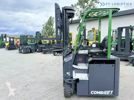 Štvorcestný vysokozdvižný vozík Combilift