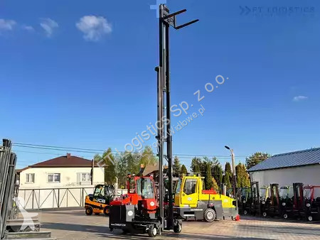 Štvorcestný vysokozdvižný vozík Combilift