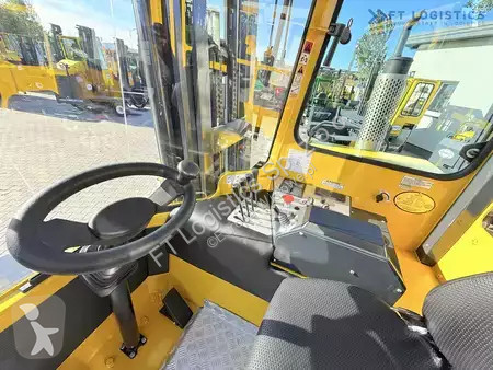 Štvorcestný vysokozdvižný vozík Combilift