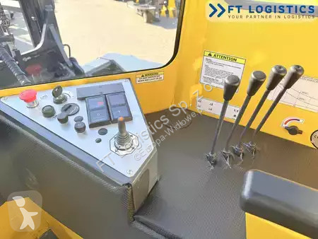 Многопосочен кар Combilift