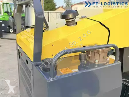 Stivuitor multidirectional Combilift