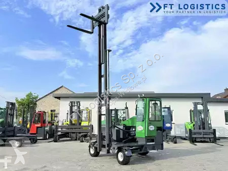 Stivuitor multidirectional Combilift