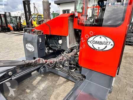 Stivuitor multidirectional Combilift