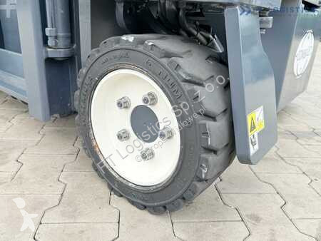 Stivuitor multidirectional Combilift