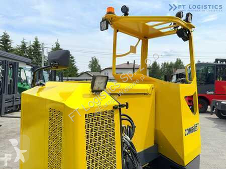 رافعة شوكية متعددة الاتجاهات Combilift