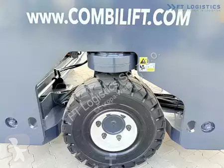 Štvorcestný vysokozdvižný vozík Combilift