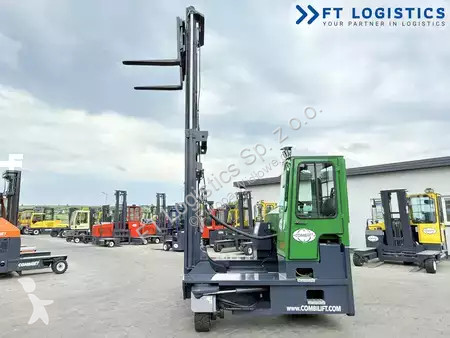 رافعة شوكية متعددة الاتجاهات Combilift