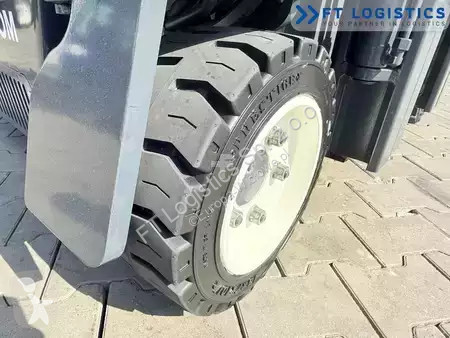 Stivuitor multidirectional Combilift