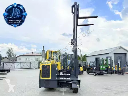 Многопосочен кар Combilift