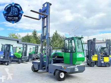 Stivuitor multidirectional Combilift