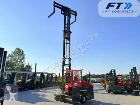 Stivuitor multidirectional Combilift