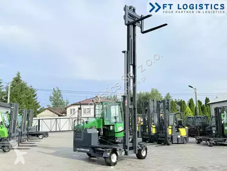 Stivuitor multidirectional Combilift