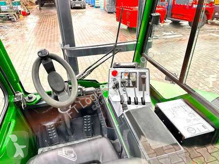 Stivuitor multidirectional Combilift