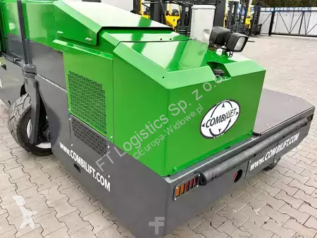 Štvorcestný vysokozdvižný vozík Combilift