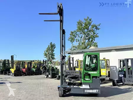 Štvorcestný vysokozdvižný vozík Combilift