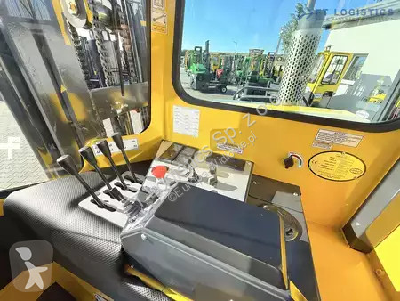 Štvorcestný vysokozdvižný vozík Combilift