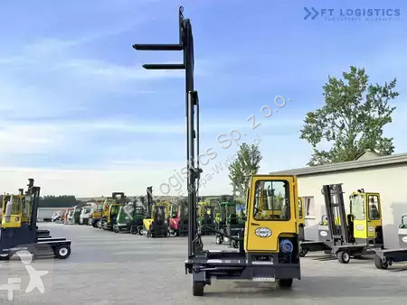 Štvorcestný vysokozdvižný vozík Combilift
