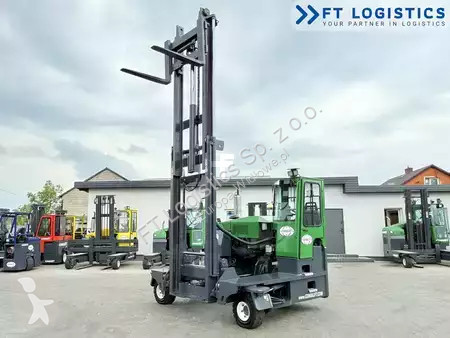 رافعة شوكية متعددة الاتجاهات Combilift