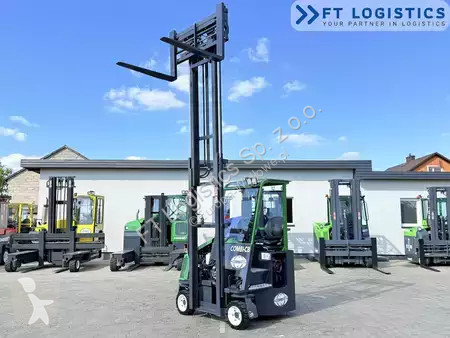 رافعة شوكية متعددة الاتجاهات Combilift