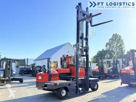 Stivuitor multidirectional Combilift