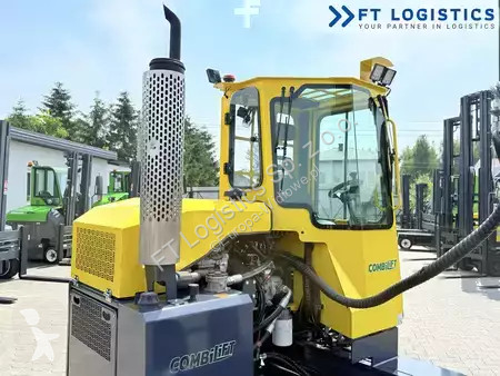 Stivuitor multidirectional Combilift