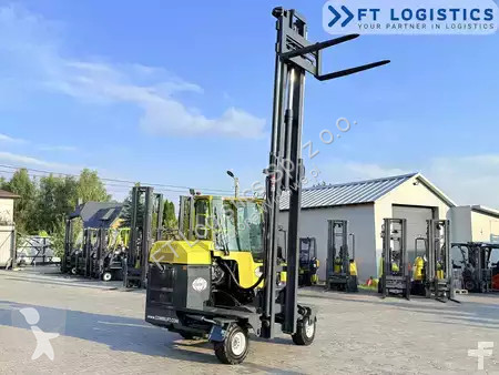 Stivuitor multidirectional Combilift