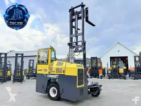Многопосочен кар Combilift